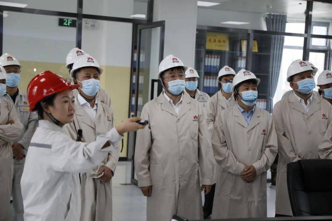 咸阳市人大主任汪文展一行到三原销售公司调研指导_管理工作_建设