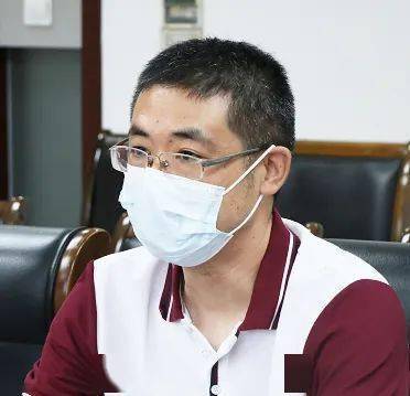 江苏省宜兴第一中学胡志杰6位支教教师涵盖了数学,英语,历史等多门