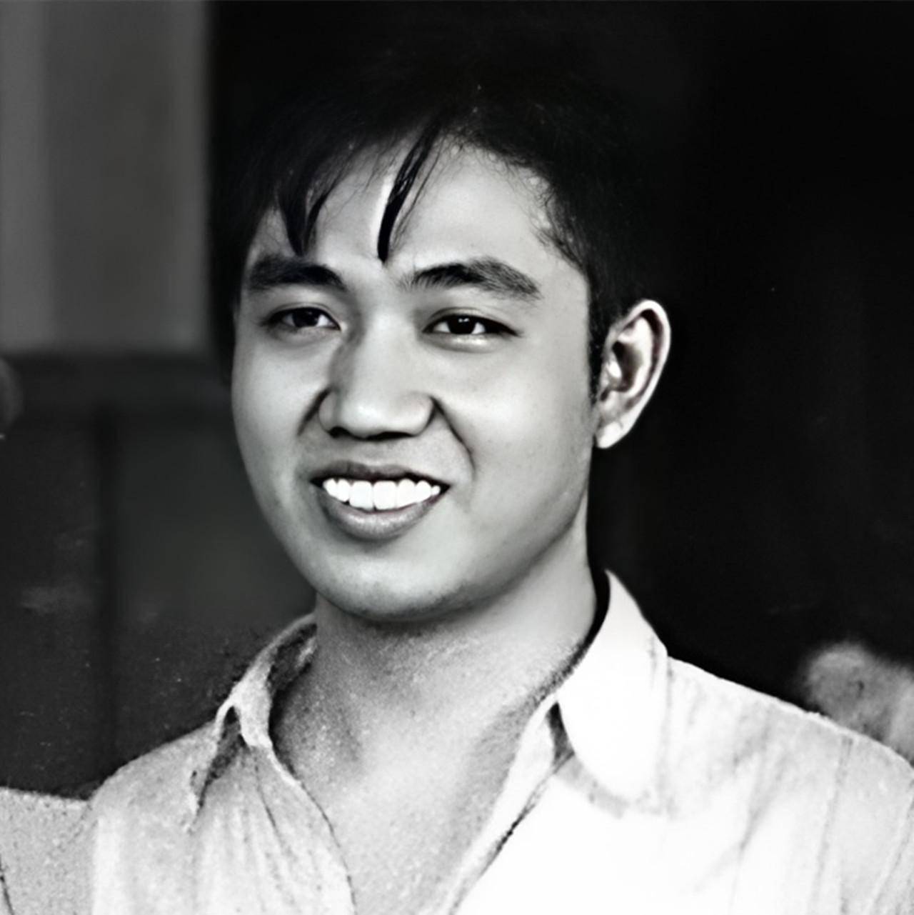 1948年王孝和微笑赴死,转过身寻找妻子的镜头,却看哭了记者_冯文冈