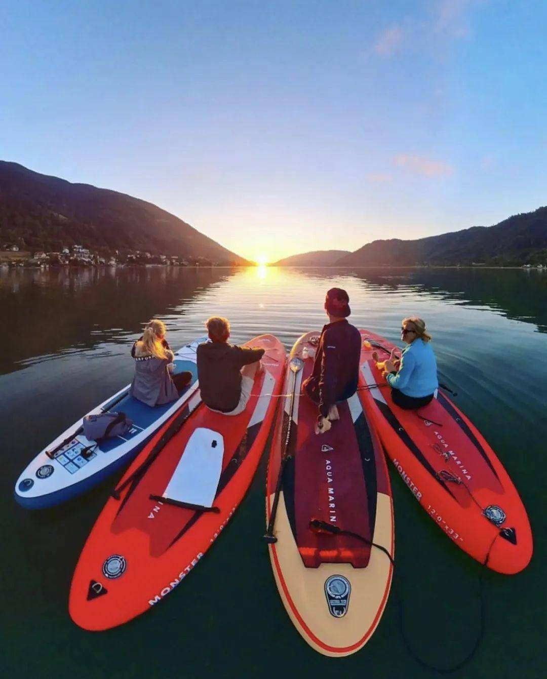 桨板运动成户外新晋"网红",火到"堵船"?_爱好者_水域_甜甜