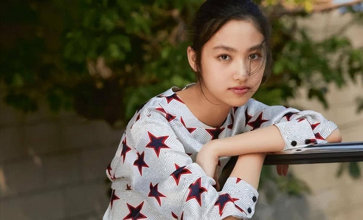 任晴佳16岁上杂志封面,五官神似李嘉欣?_女儿_琦琦_资源