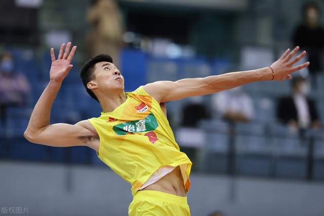 前队长和亚洲杯冠军落选_进攻_一传_接应