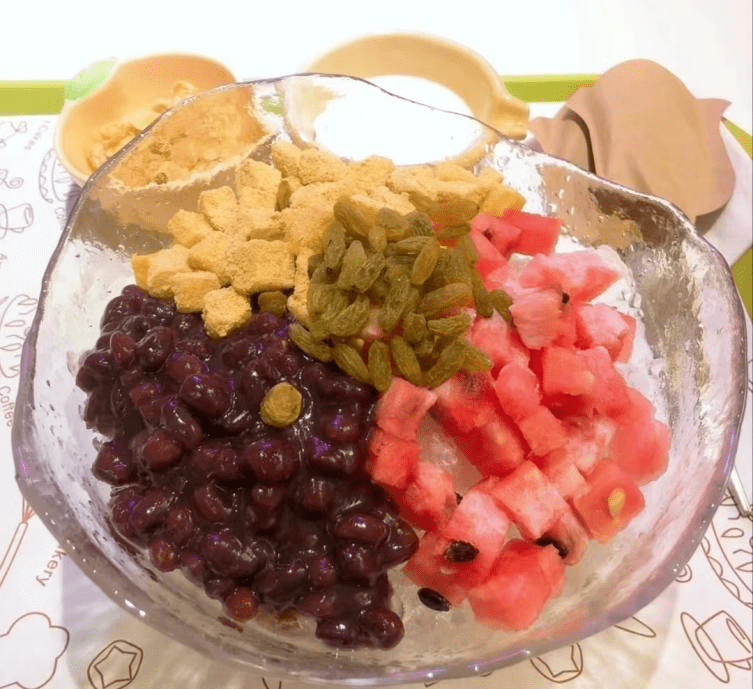 冰色拉暑气全消,夏日必备除热送凉,生津止渴一碗冰镇老北京酸梅汤下肚