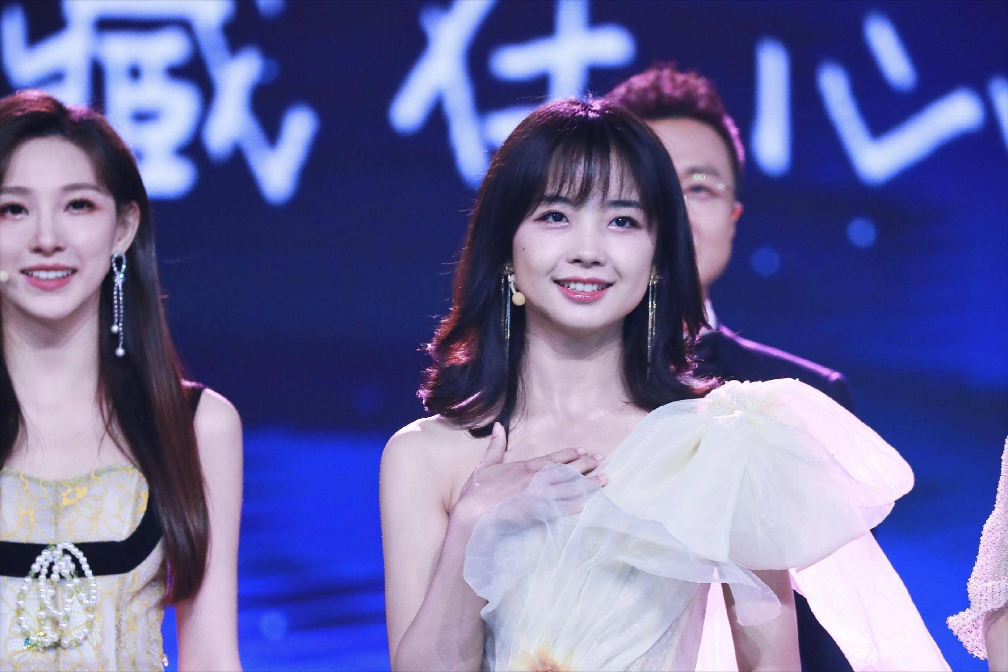 央视王冰冰遭粉丝人肉曝光隐私!