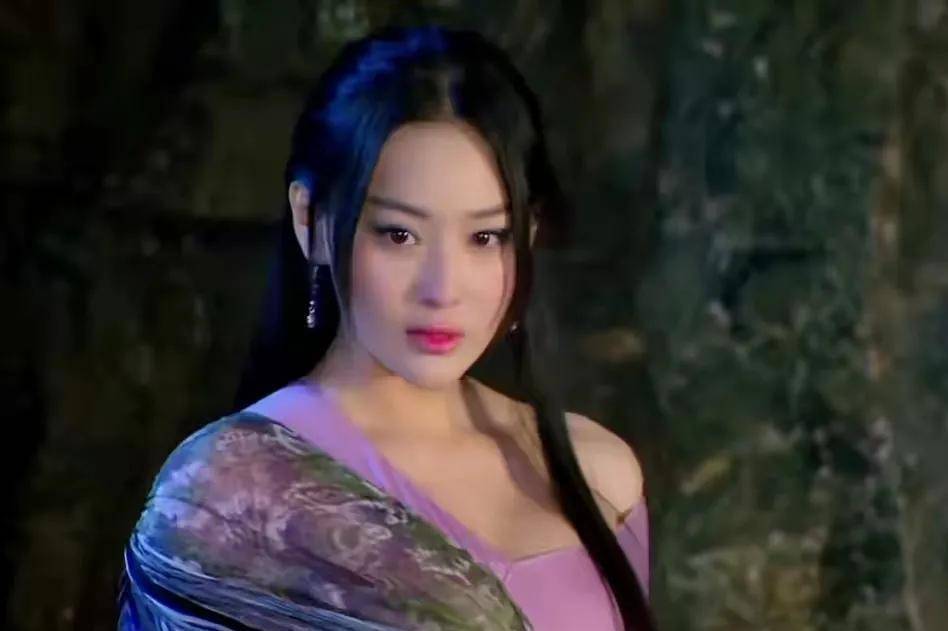 妩媚时尚不等于艳俗风骚,让这6位女星告诉你啥叫"媚骨天成"_马夫人