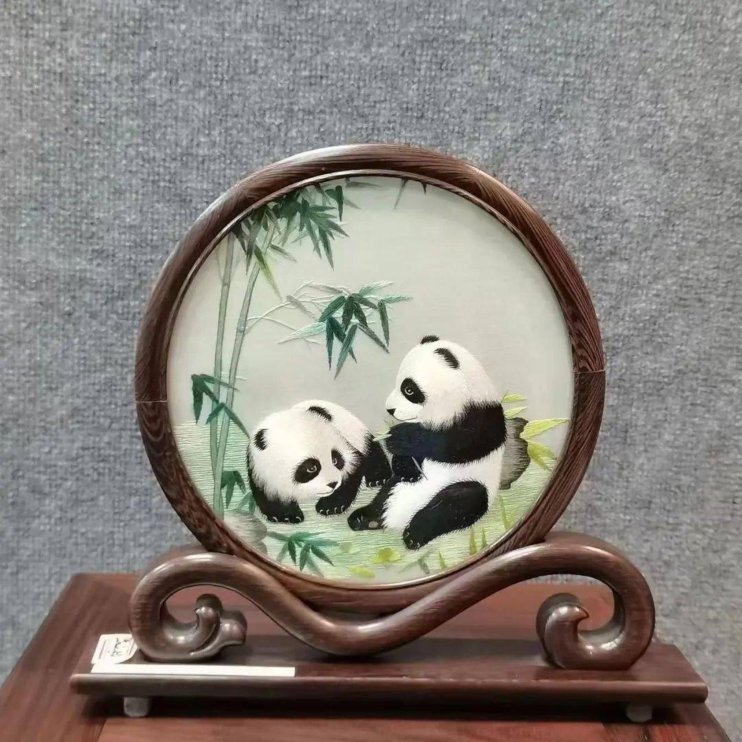 上_文化_伍女士_作品