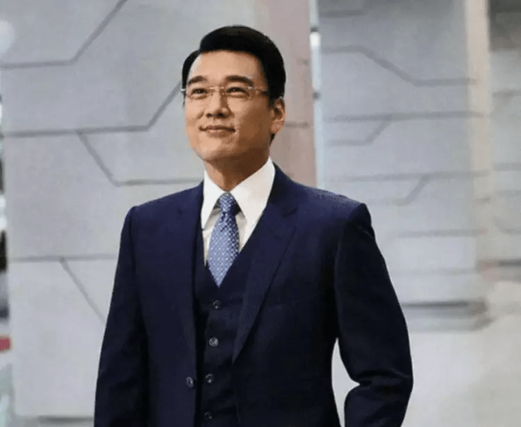 王耀庆也是外貌限制的典型代表.