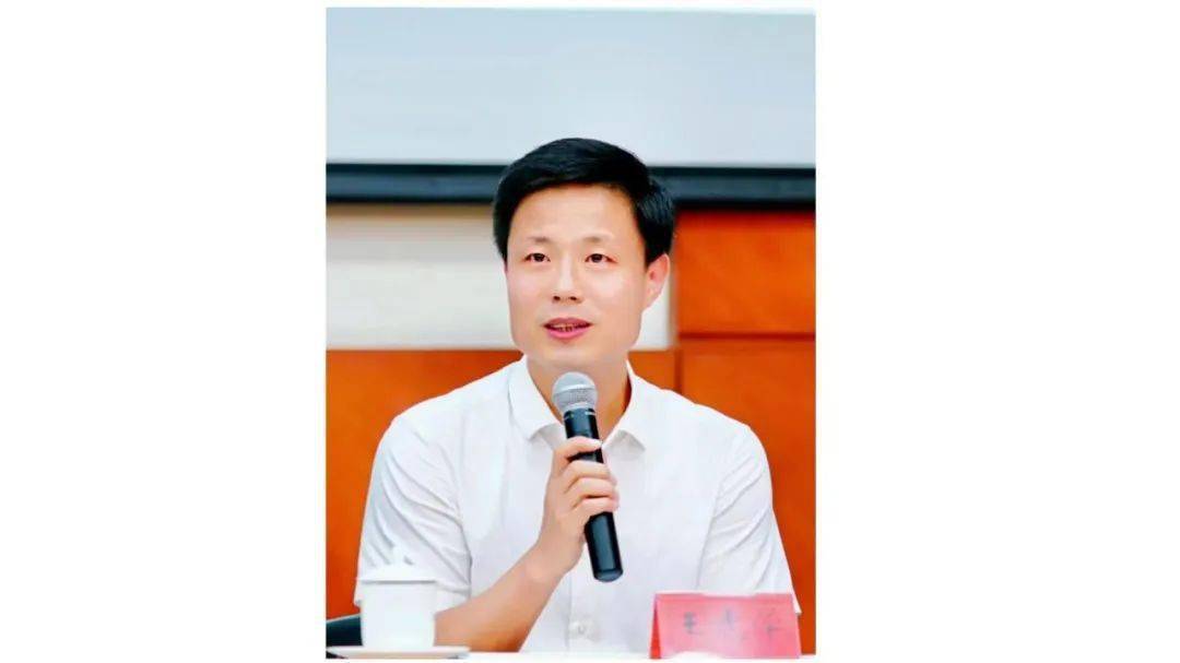 在这一环节中,全国青联常委,国家川藏铁路技术创新中