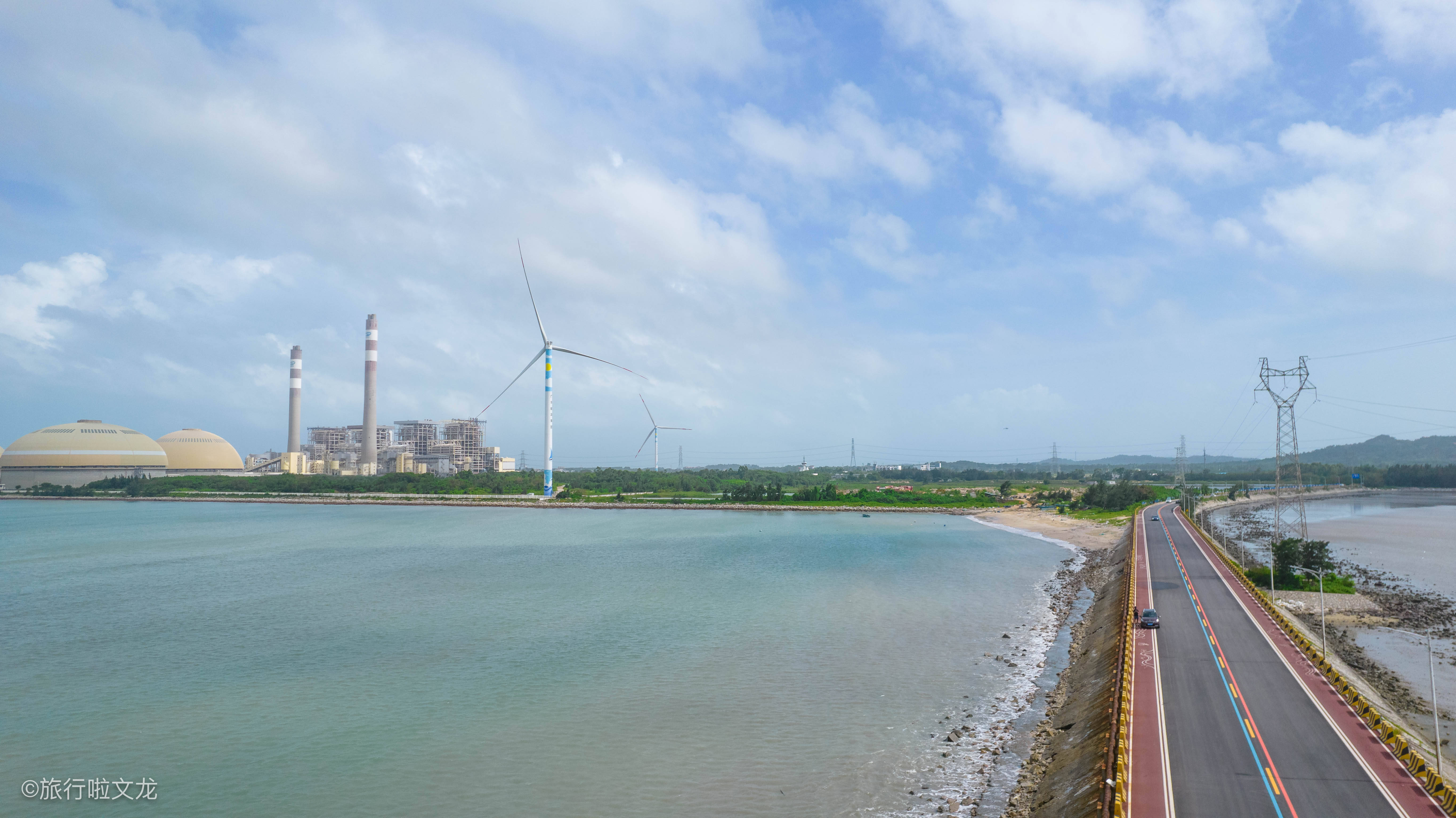 广东自驾游,汕尾有个风车岛,一条海上公路连接一个满是风车的岛_大海