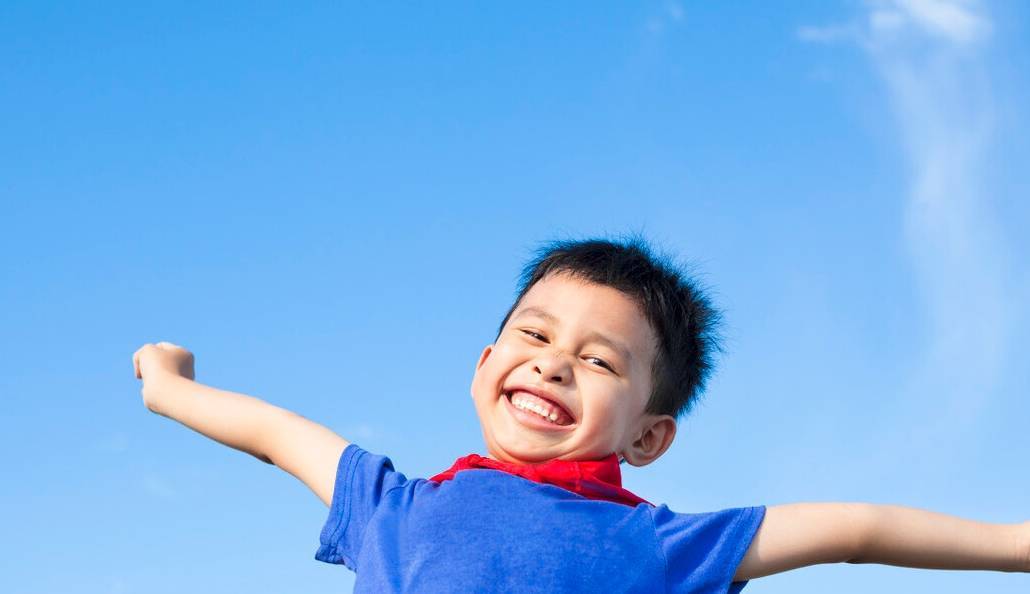 对于孩子来讲,安全感就是让他拥有自信满满的笑容_宝宝_妈妈_小宝