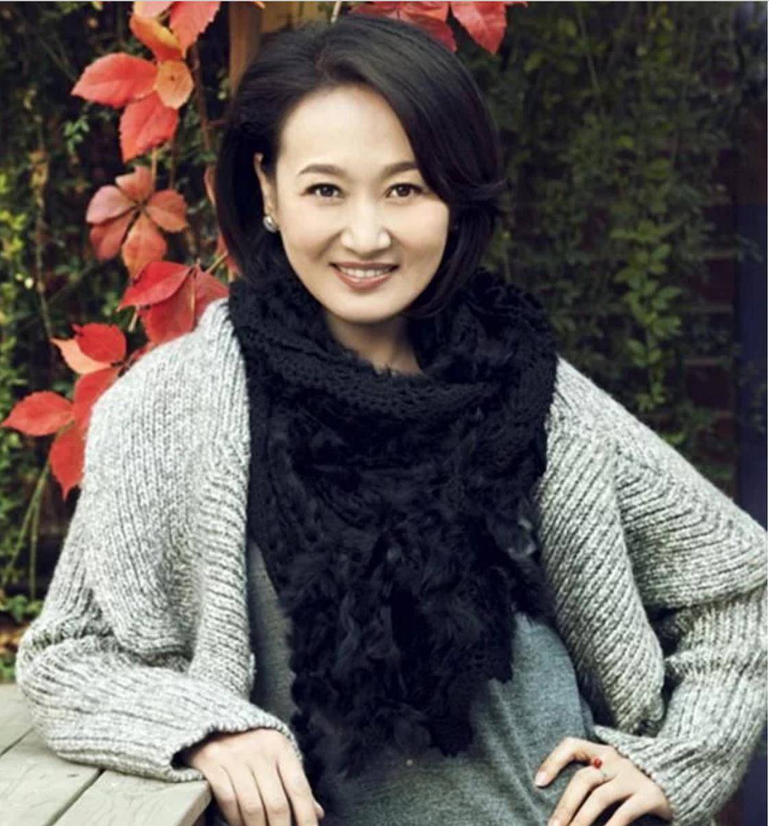 哈斯高娃:不满腾格尔"嗜酒如命"分手,单身26年不婚不育_斯琴高娃_演出