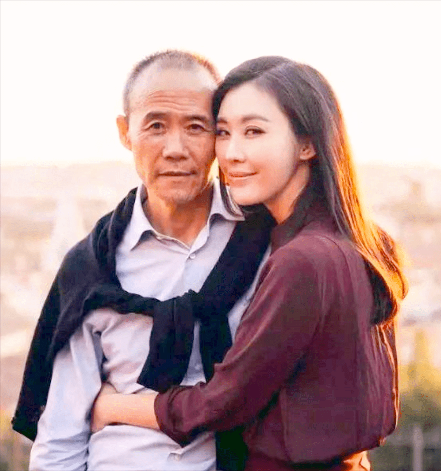 王石离婚10年：他再婚娶美女演员，单身前妻忍受车祸后遗症的折磨_王江穗_父母_父亲