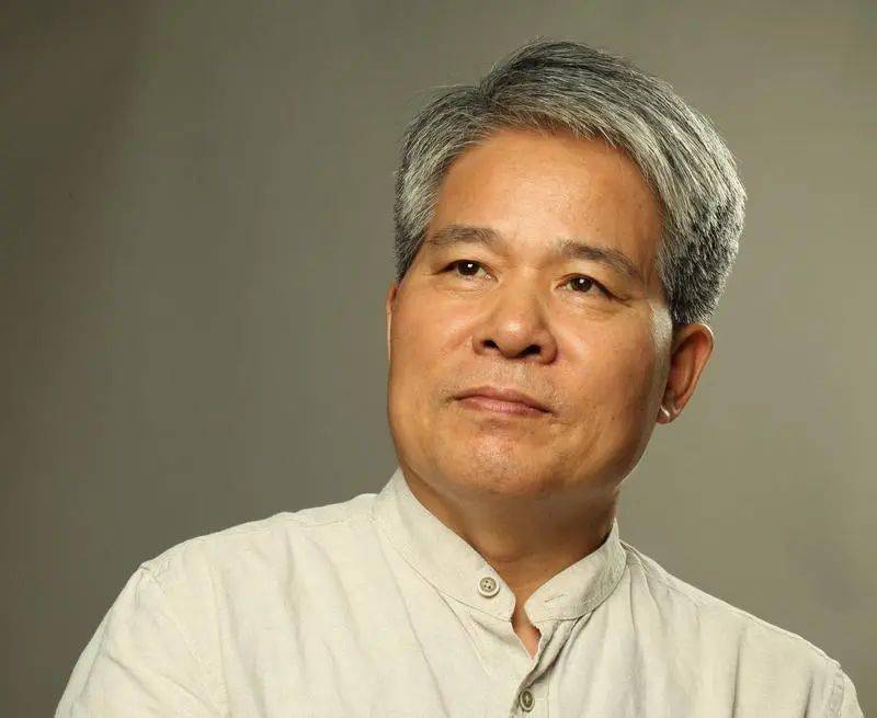 张春雷(广东省人民政府文史研究馆馆员,文化遗产研究院院长)书香与