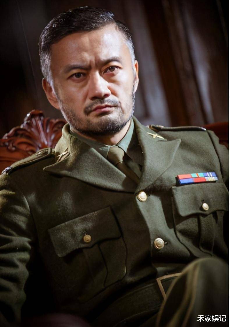 "金牌绿叶"曹卫宇,比起同乡同学李亚鹏,不红的他才是人生赢家_新疆