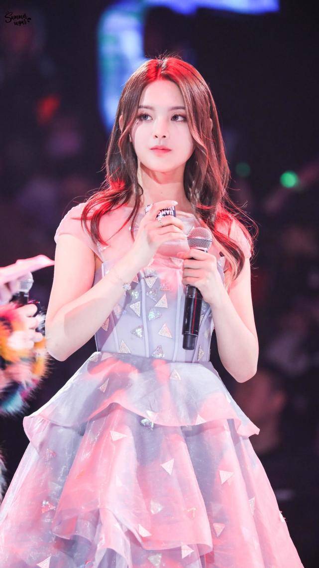 知情人:他对杨超越动了真情,为追杨超越送了几个资源_郑爽_网友_标准