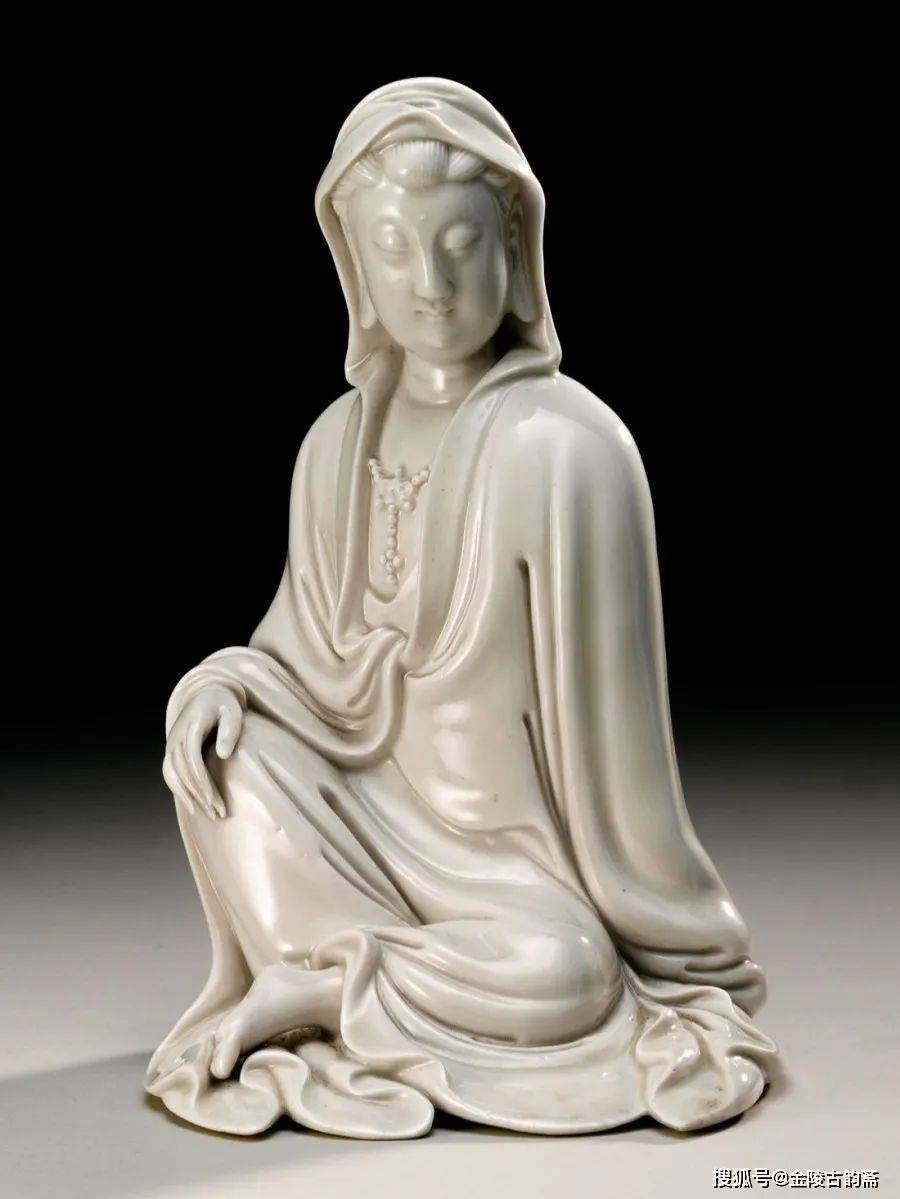 最美中国白”拍出1633万天价，国宝级德化白瓷观音坐像鉴赏_搜狐网