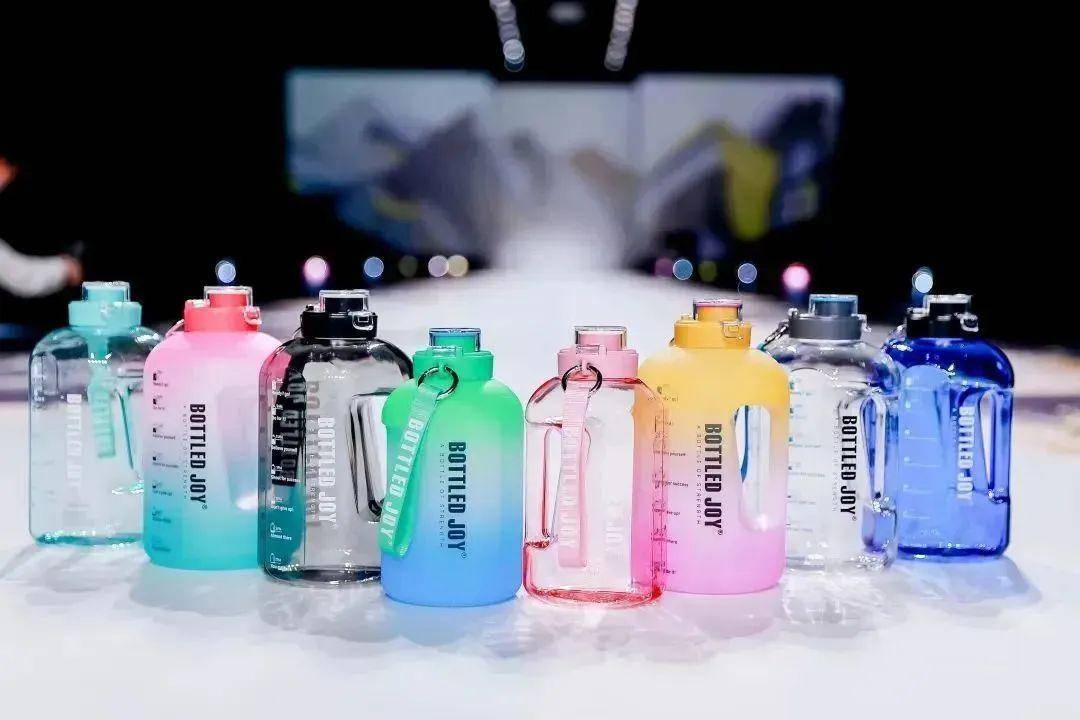 "吨吨 bottled joy"入驻天马运动,体验干水人的快乐_健身_饮水量_水壶
