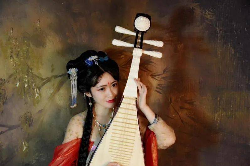 琵琶乐手柳青瑶将诉刘宇舞台曲目侵权_演出_视频_进行