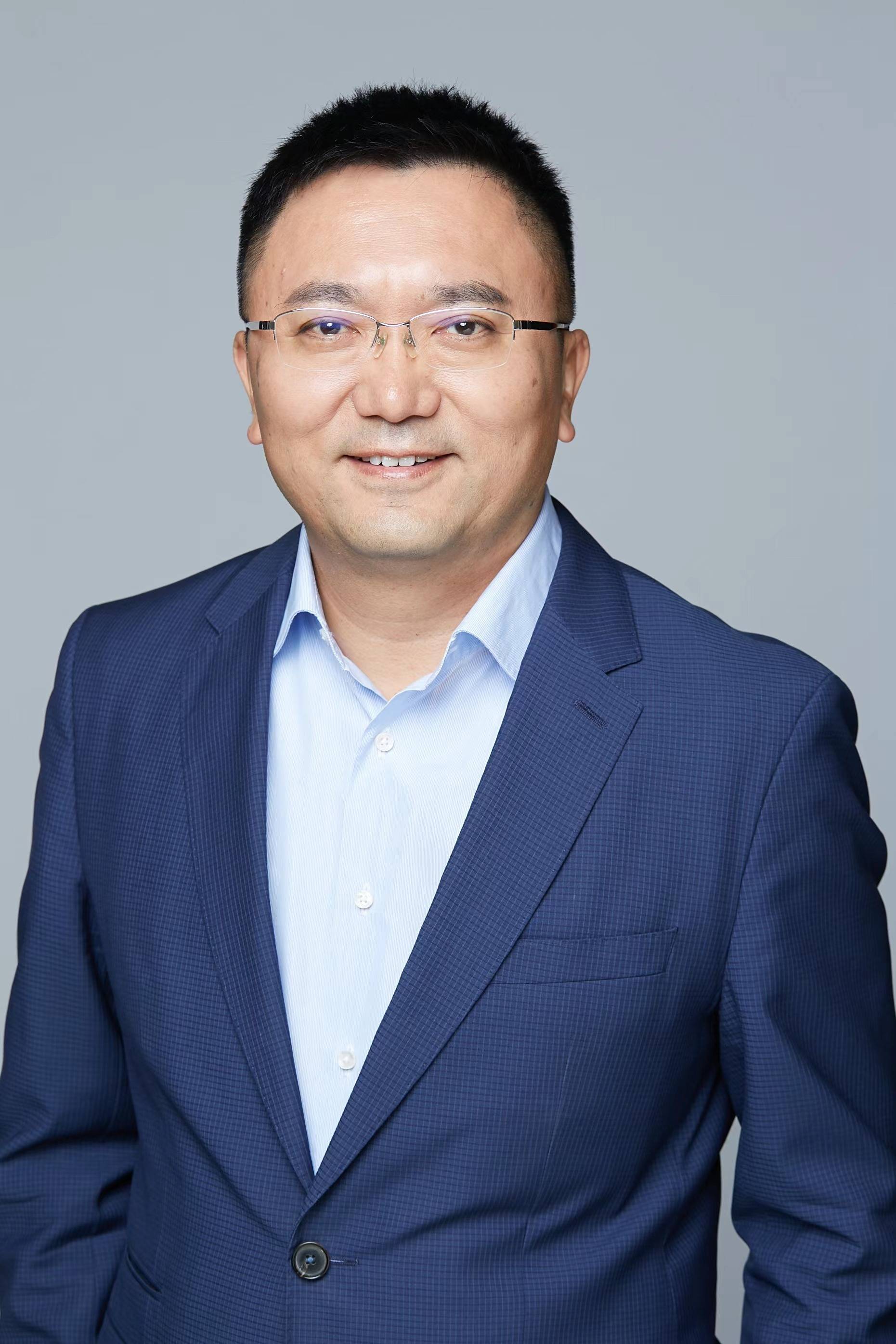 加速布局新能源 张焱:奔驰将在2030年前做好全面纯电动准备_搜狐汽车_