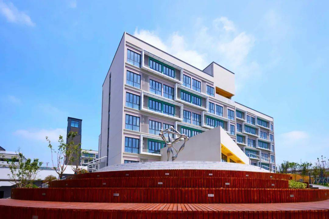 中华中学雨花校区正式启用!透露了这些……_南京市_教育_的发展