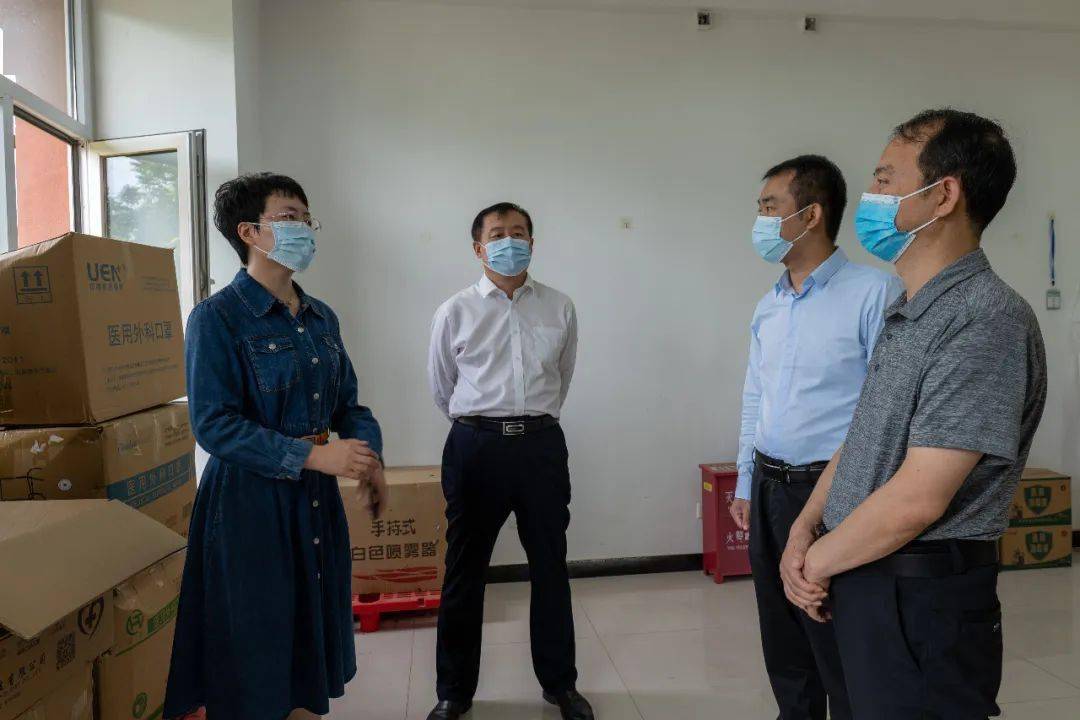 政府县长郑晓燕到我校调研指导开学工作_防控_疫情_校园