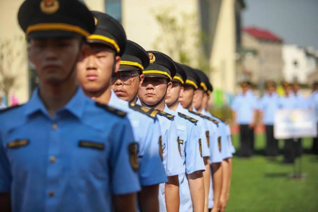 直击衢州市交通运输行政执法队伍队列会操现场._比赛_交通运输局_能力
