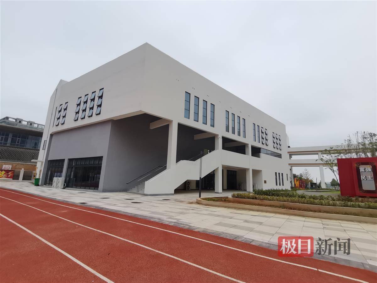武汉江夏一所新初中投用,提供750个学位_大道_文化_大桥