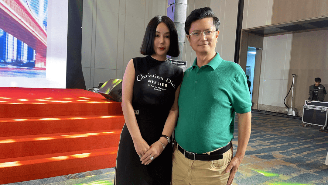 周广鹭会长出席浙江省重庆商会十周年庆暨换届活动_发展_向甘俊_两地
