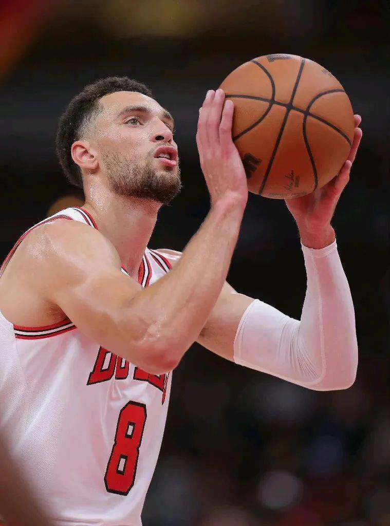 【篮球壁纸】|扎克·拉文30张帅照_搜索_球星_纬度