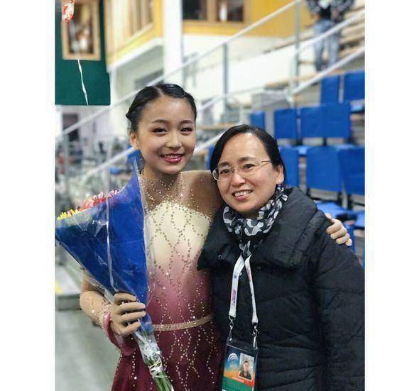 花滑美女朱易:16岁获全美冠军,放弃美籍,为中国备战冬奥_朱松纯_美国