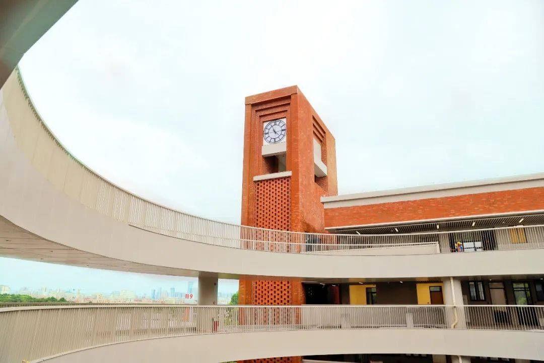 新学校燕川中学9月开学,软硬件护航学生成长_教育_深圳市_建设