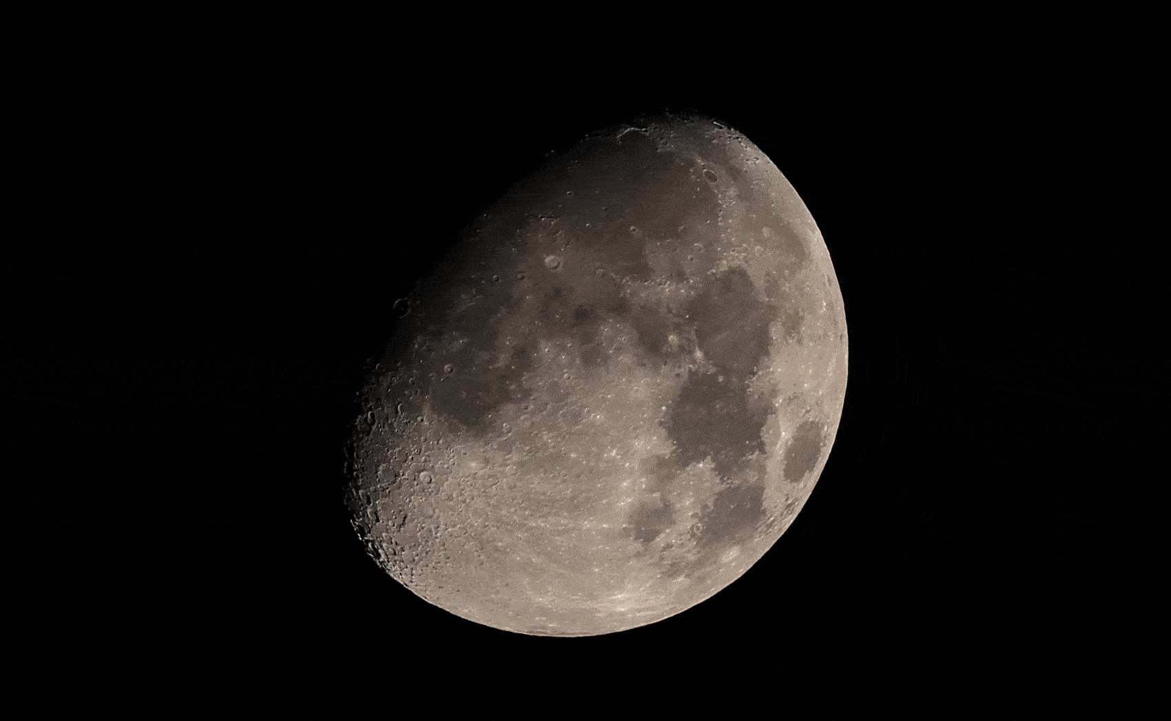 月球_万有引力_方向