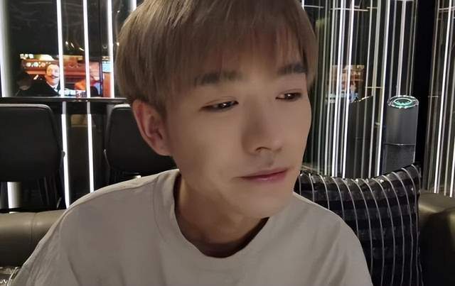 显然无法吸引观众们的注意力,就比如这几天虎牙主播子圣,与自己的好友