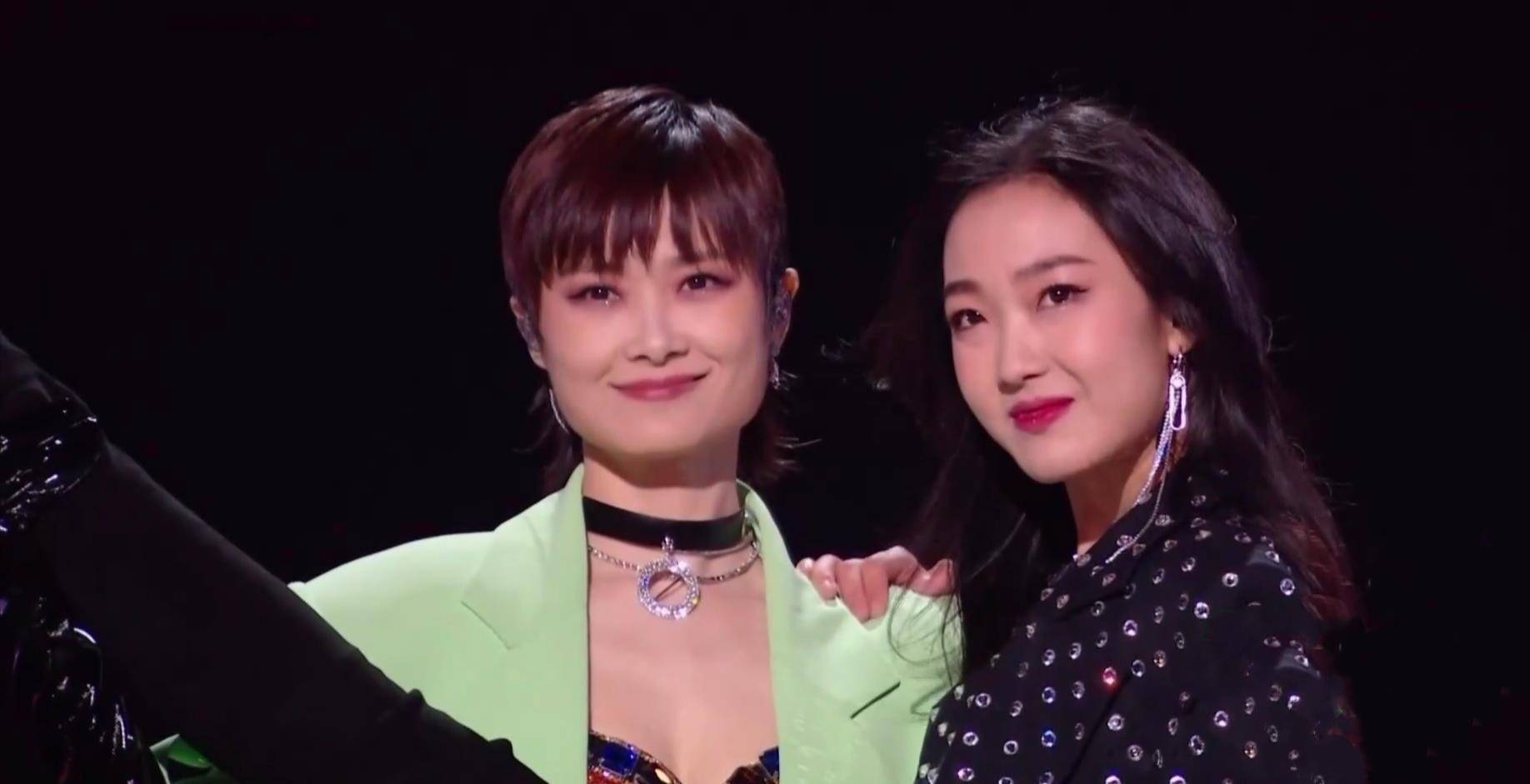 潘虹加入《蒙面唱将》,被称作有星相的她,能够火起来吗_声音_李宇春