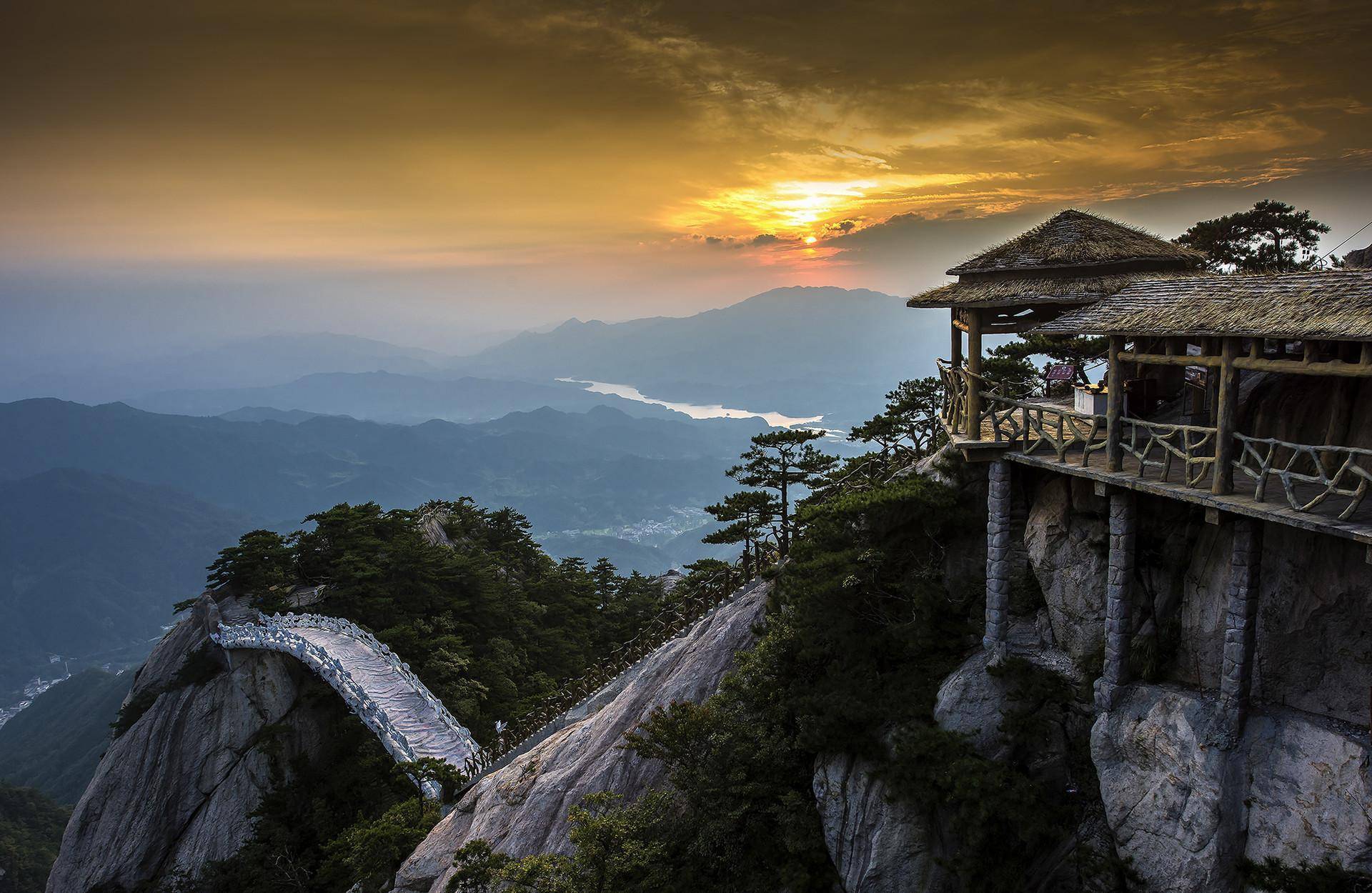 安徽最特殊的山,地处两省被一分为二,归两市管辖名气不高不低_大别山