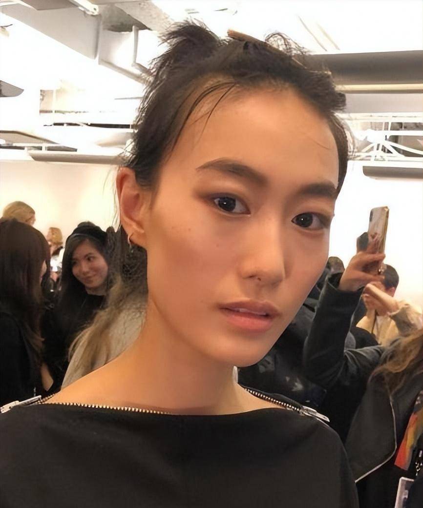 "冠希老婆"秦舒培:靠华谊老总上位,组团孤立刘雯,却遭何穗背刺_赵磊