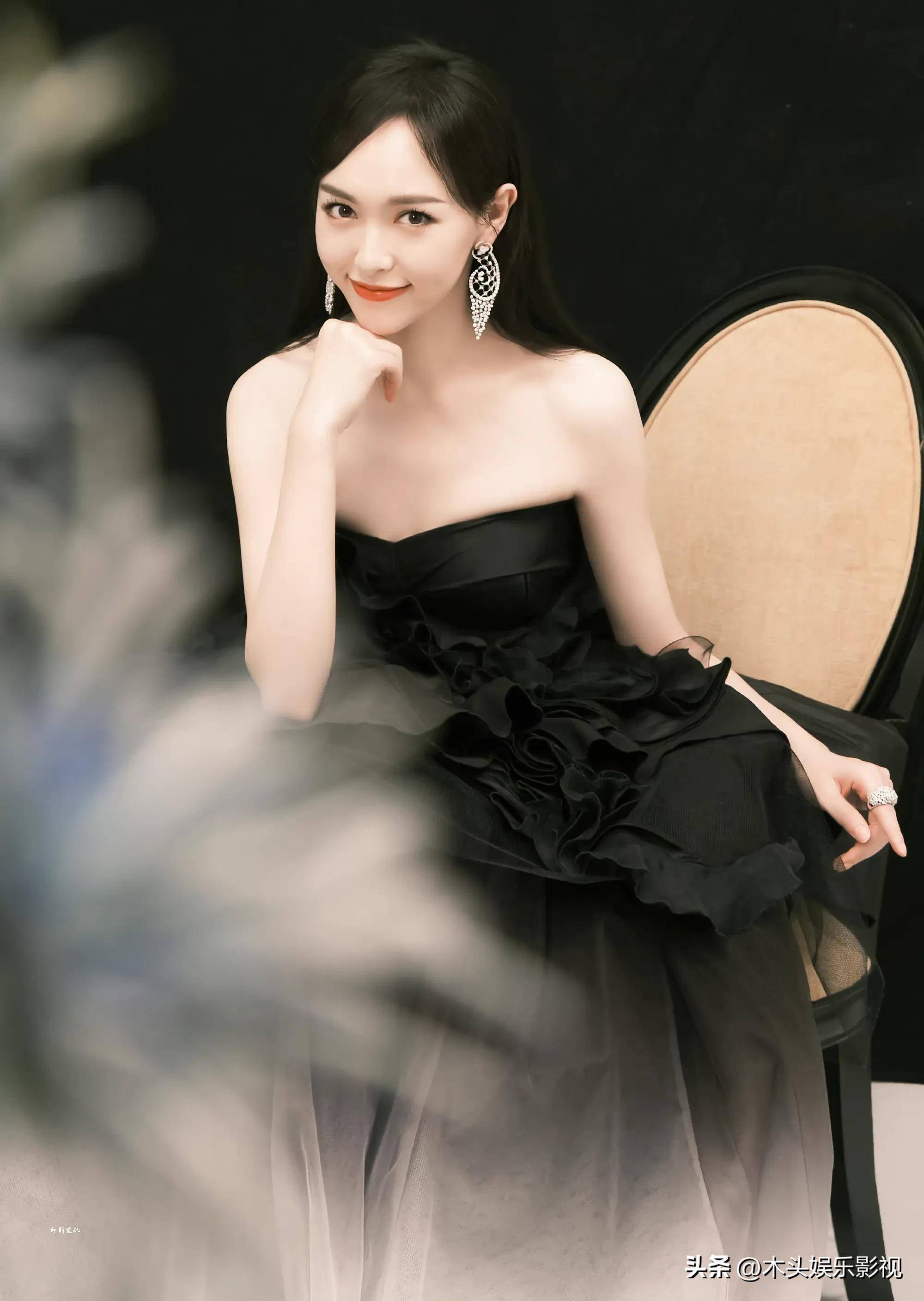 图片来源于网络,若侵权联系立删.#唐嫣星星耳环