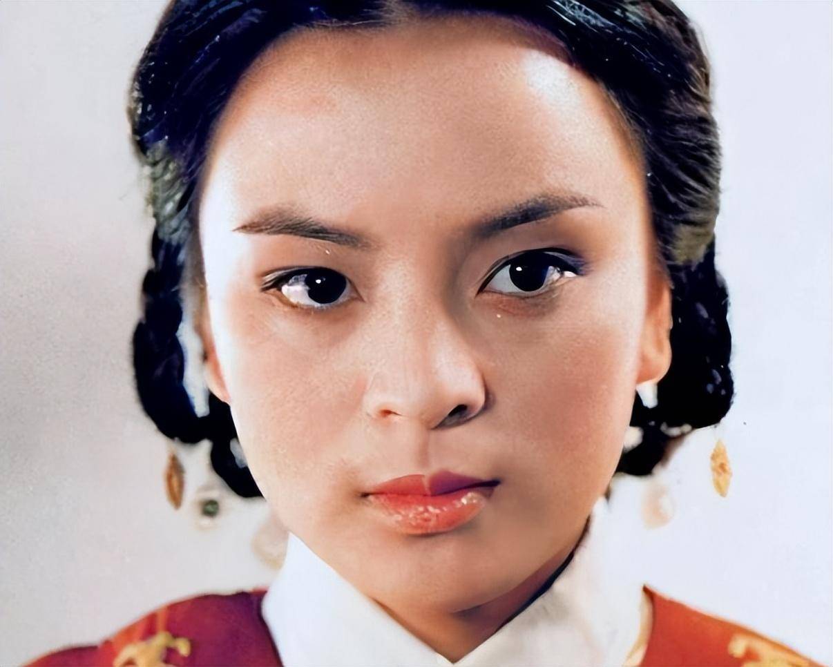 东方闻樱:在《红楼梦》中是探春也是导演,只喜欢跟陈晓旭玩_王扶林