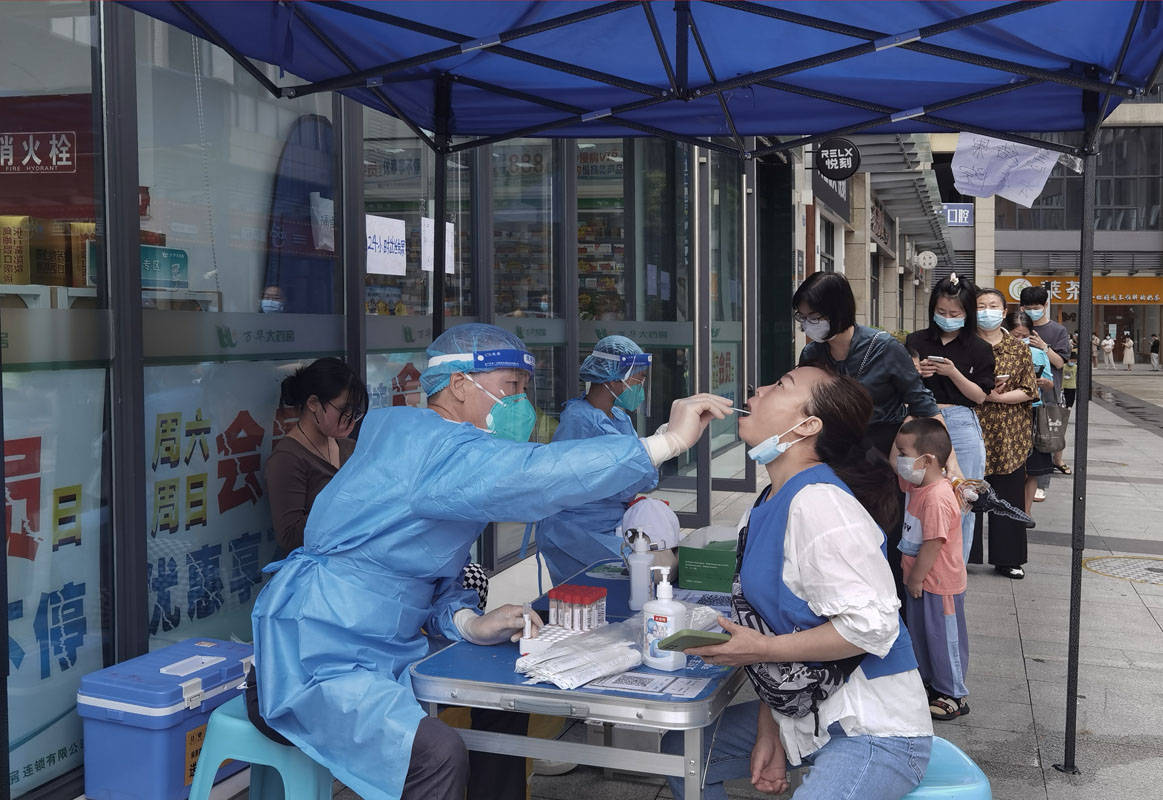 四川成都:疫情管控下的温江城_刘国兴_核酸_社会面
