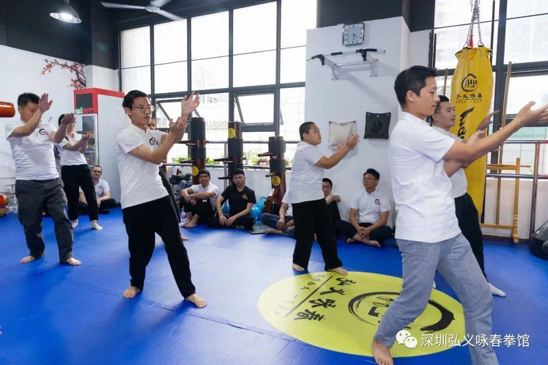 深圳都市人提升自我的一种方式：学习咏春拳