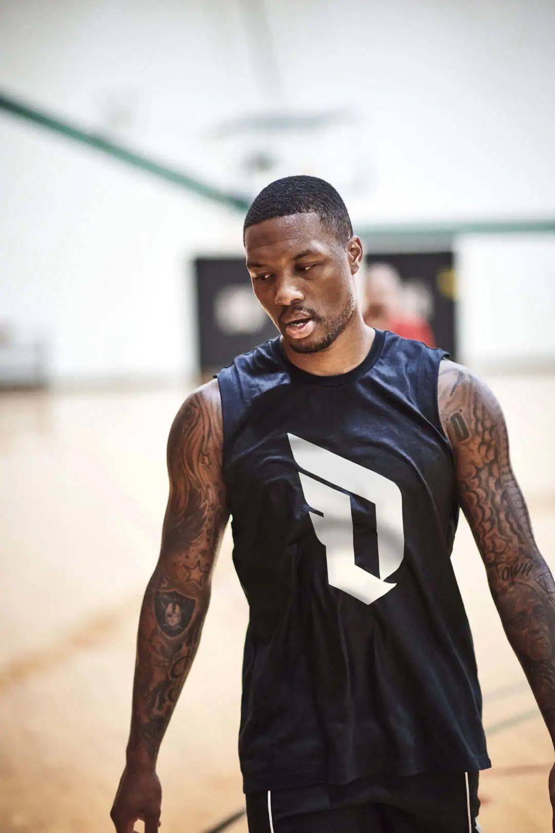 居然是这双……_dame_拉德_lillard