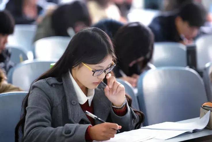 蘇州某211大學教員貼出工資條，看見真實世界金額後，網民看不下去了
