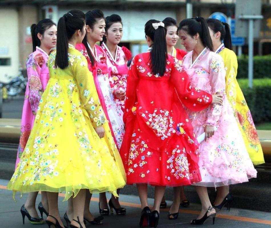 走进朝鲜，朝鲜女人身材并不丰满，但让游客觉得“恰到好处”