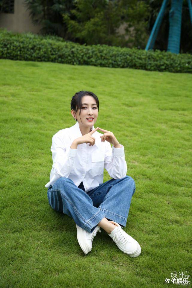 马苏再谈夜宿门事件引热议,疑表态是李小璐求自己替他们澄清_pgone