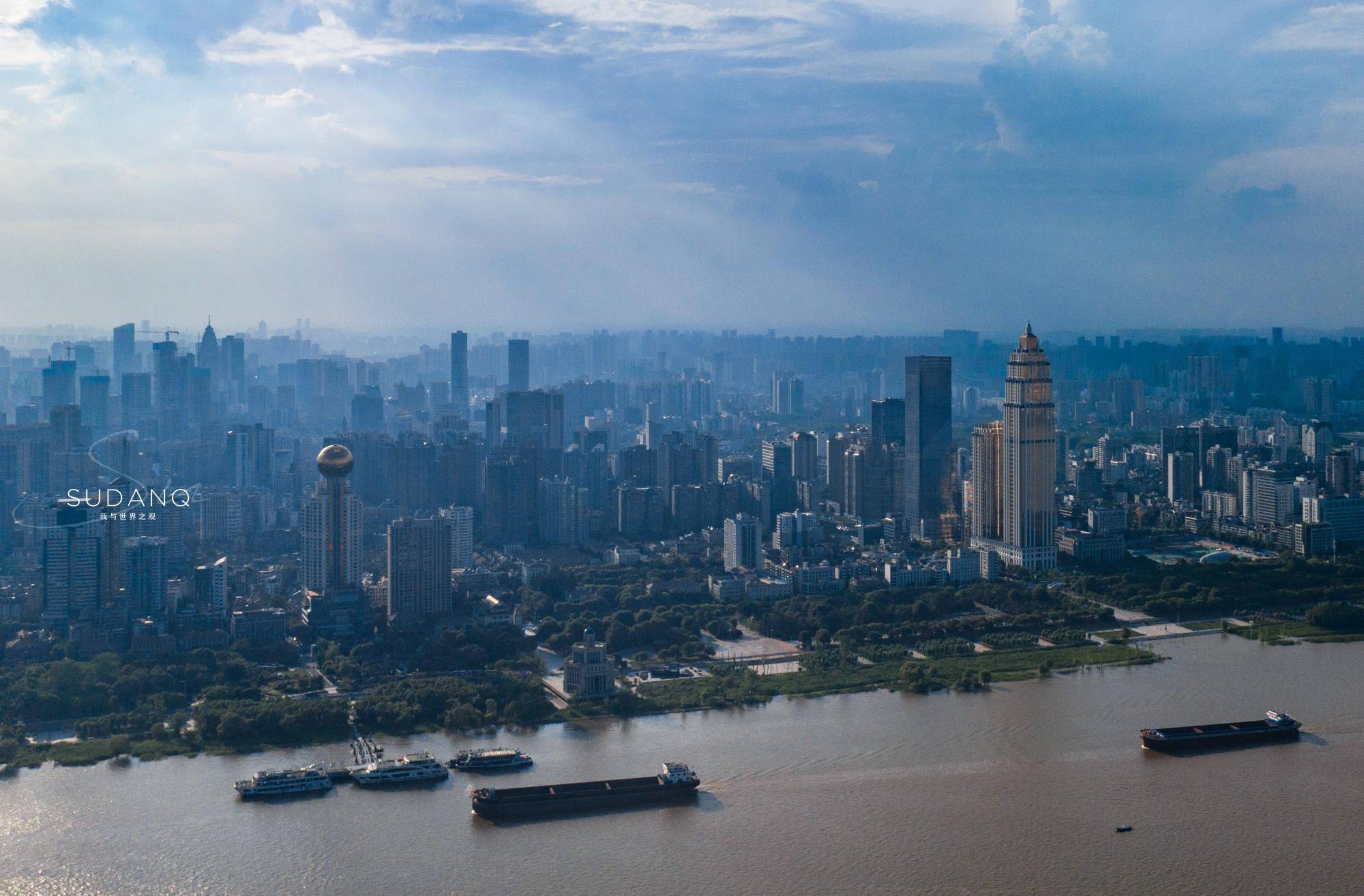 论江湖气，武汉和重庆谁更胜一筹？两座城市的综合实力都非常强