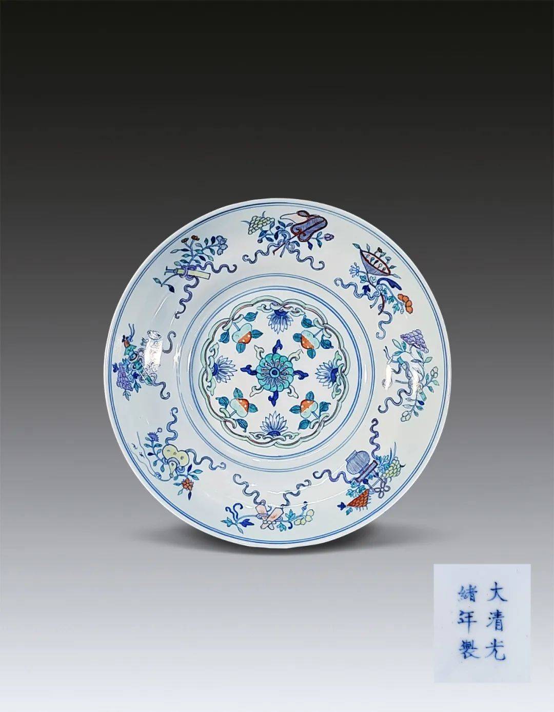 明清瓷器，玉器精选：2022北京翰海，嘉德拍卖征集_清光绪_宫廷_乾隆