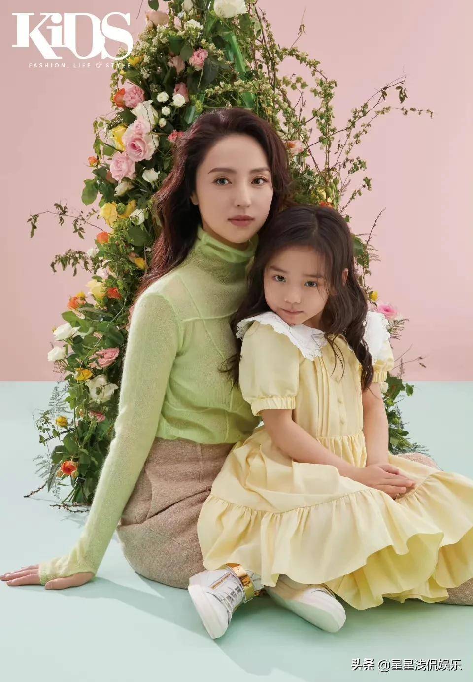 董璇带6岁女儿进组拍戏,小酒窝超有演戏天赋,双眼含泪楚楚可怜_妈妈