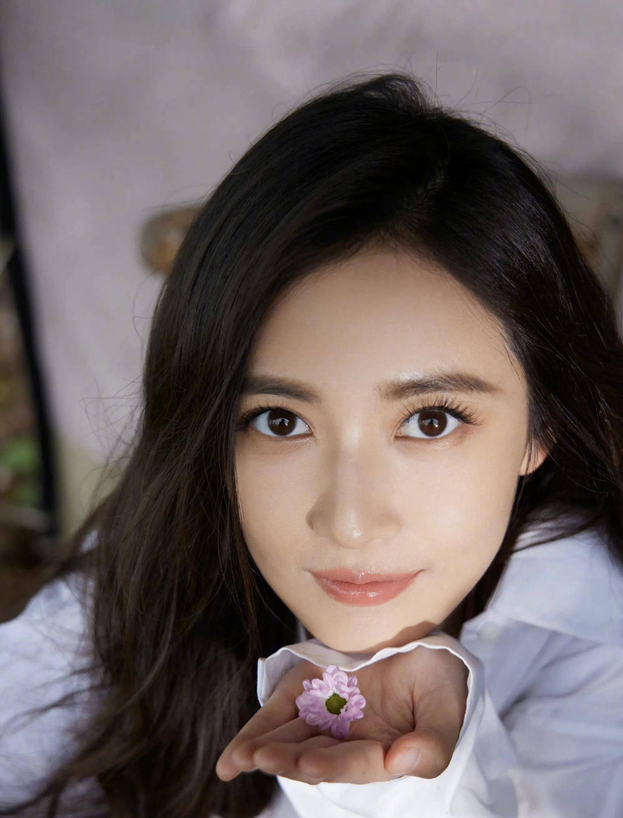 女明星陈钰琪时尚写真:婀娜多姿,清雅秀丽_陈钰_写真_时尚