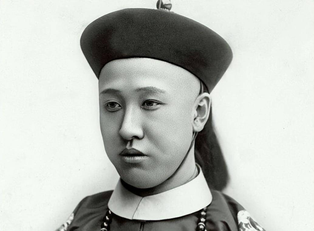 末代王爷溥任:哥哥是皇帝奶奶是慈禧,本人却一生低调当老师_清政府