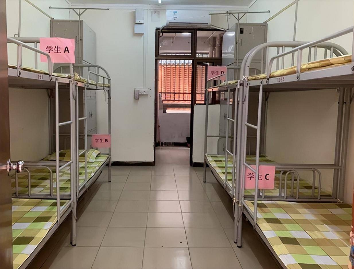 更好的住宿环境,学生和家长的要求并不高,只要达到基本的宿舍标准就好